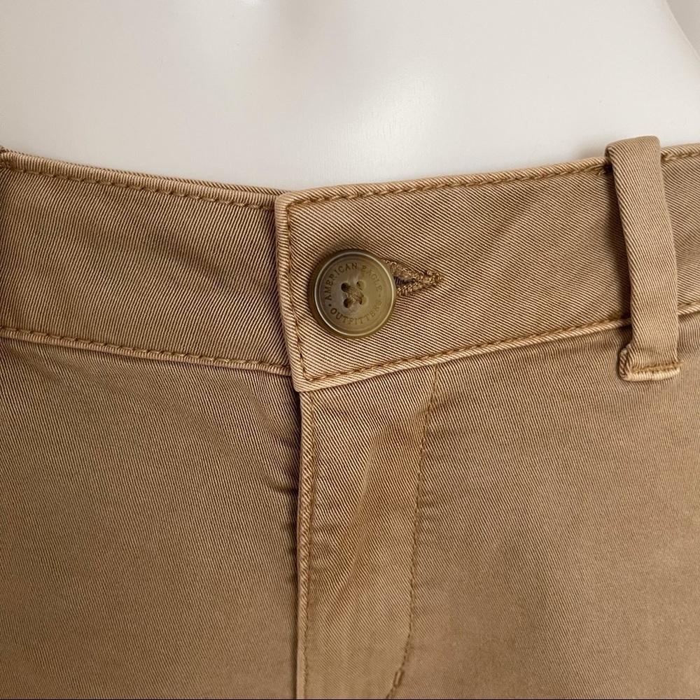 American Eagle Outfitters Khaki Midi Shorts size 8 - Picture 3 of 7
